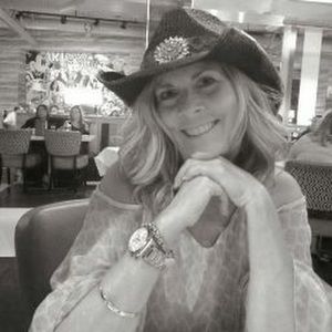 Meet your Posher, Sherry